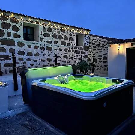Casitas - Casa Mango With Shared Jacuzzi Vakantiehuis *